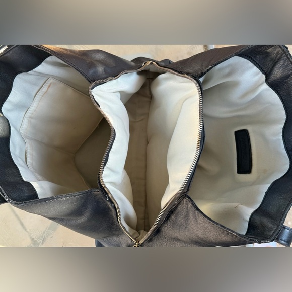 AMERICAN LEATHER CO. Cleveland Triple Entry Shopper! - Picture 10 of 13